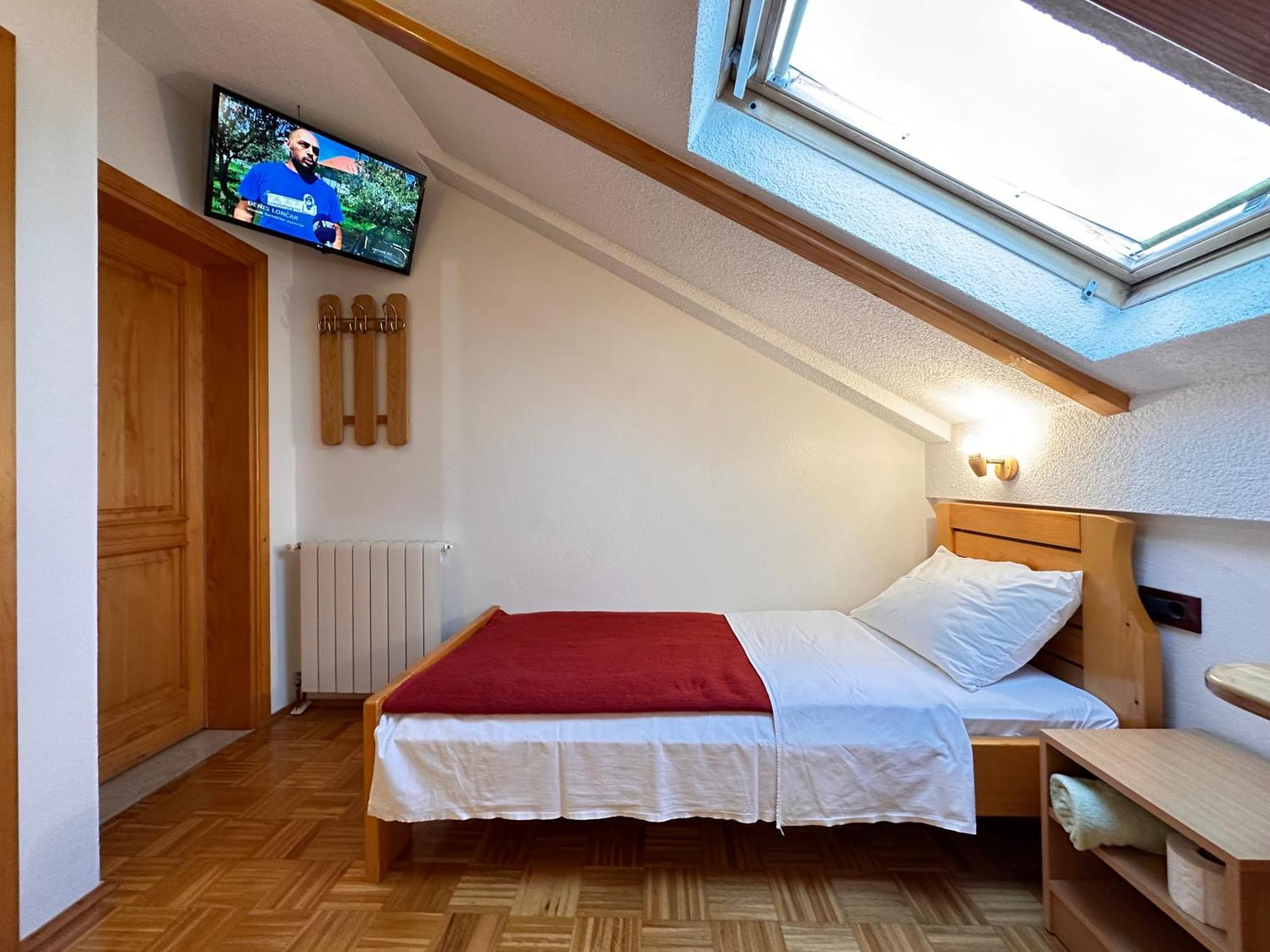 Apartman Miramare Otočac Exterior foto